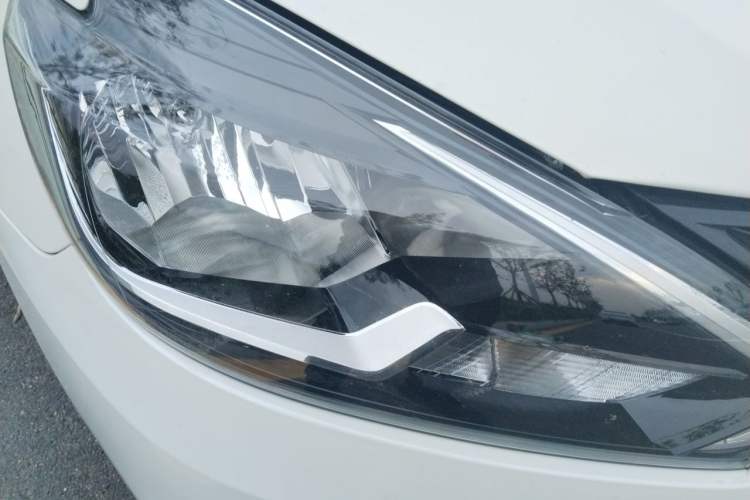 Used Nissan Sylphy 2022 Classic 1.6XL CVT Luxury Edition Right Front Headlight