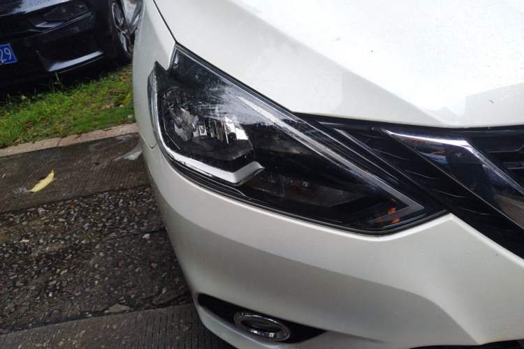 Used Nissan Sylphy 2022 Classic 1.6XL CVT Luxury Edition Right Front Headlight