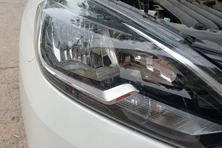 Used Nissan Sylphy 2022 Classic 1.6XL CVT Luxury Edition Right Front Headlight