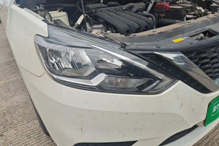Used Nissan Sylphy 2022 Classic 1.6XE CVT Comfort Edition Right Front Headlight