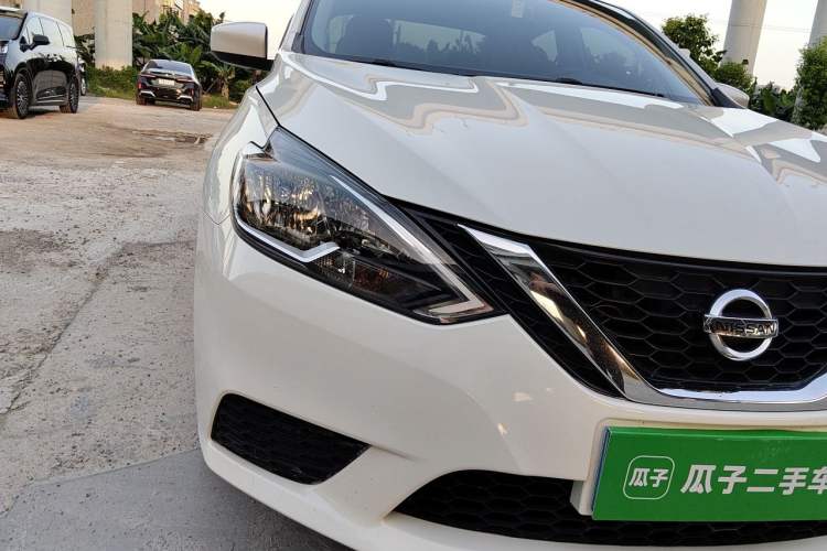 Used Nissan Sylphy 2022 Classic 1.6XE CVT Comfort Edition Right Front Headlight