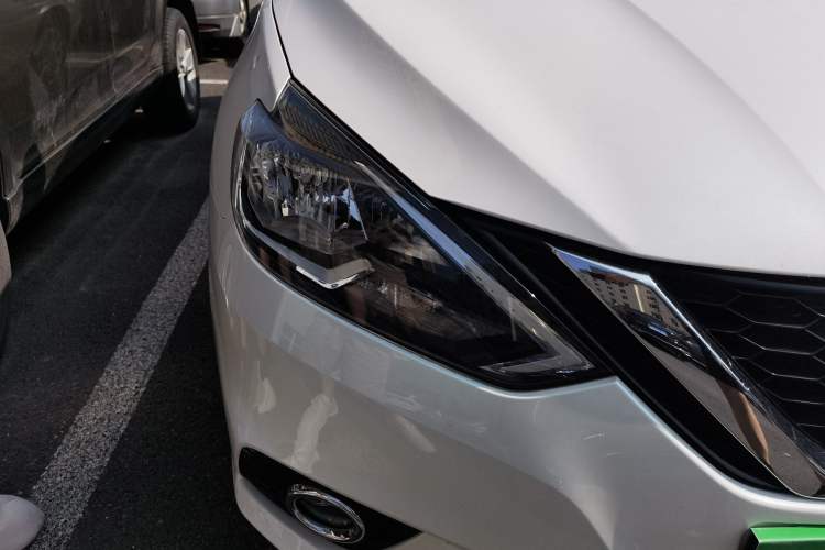 Used Nissan Sylphy 2022 Classic 1.6XL CVT Luxury Edition Right Front Headlight