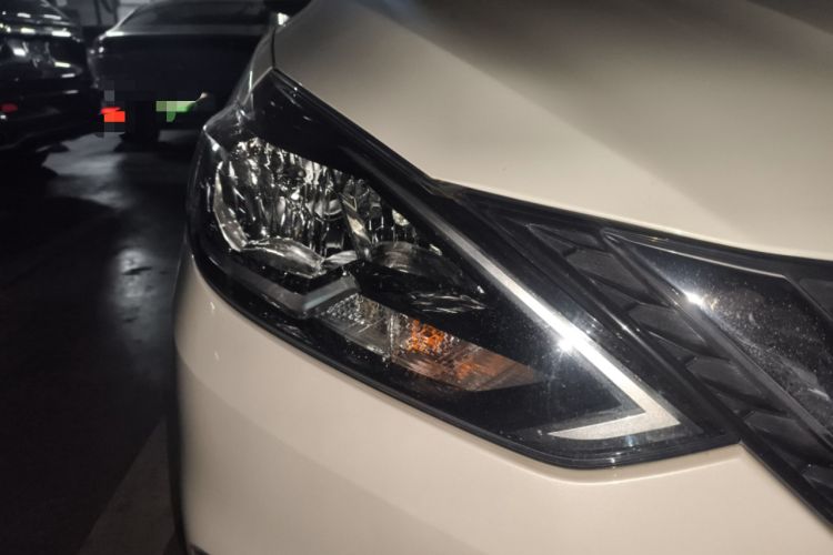 Used Nissan Sylphy 2022 Classic 1.6XL CVT Luxury Edition Right Front Headlight