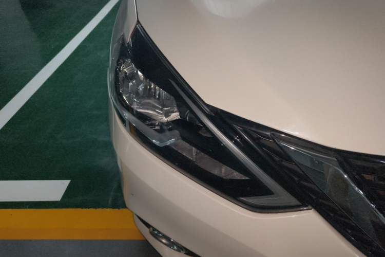 Used Nissan Sylphy 2022 Classic 1.6XL CVT Luxury Edition Right Front Headlight