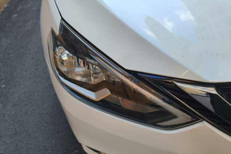 Used Nissan Sylphy 2022 Classic 1.6XL CVT Luxury Edition Right Front Headlight