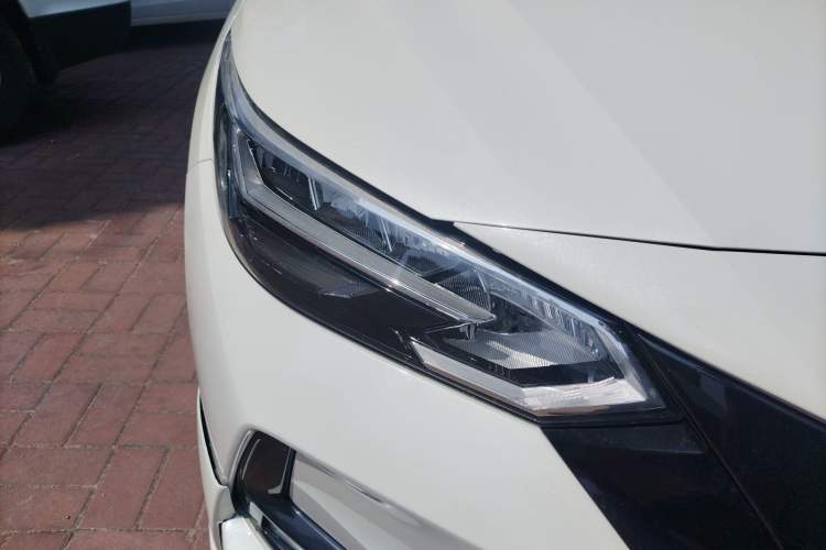 Used Nissan Sylphy 2022 1.6L XL CVT Enjoyment Edition Right Front Headlight