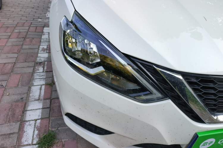 Used Nissan Sylphy 2022 Classic 1.6XE CVT Comfort Edition Right Front Headlight