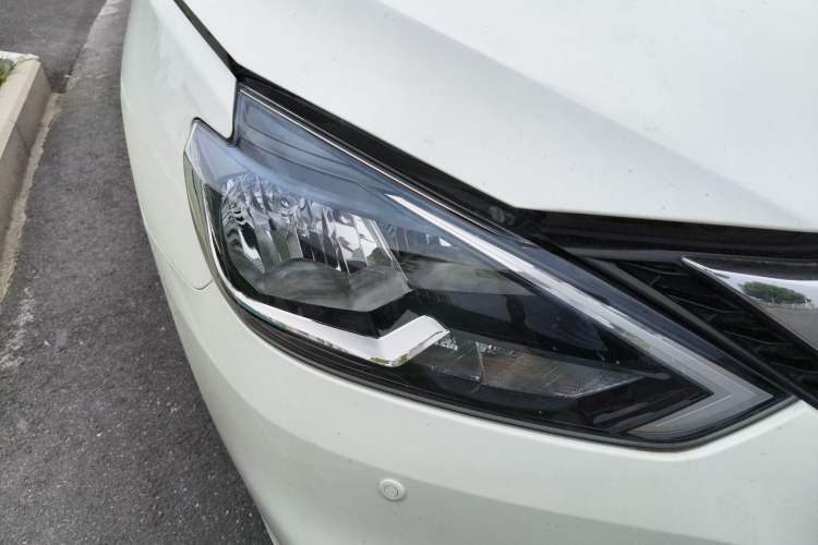 Used Nissan Sylphy 2022 Classic 1.6XE CVT Comfort Edition Right Front Headlight