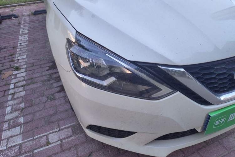 Used Nissan Sylphy 2022 Classic 1.6XE CVT Comfort Edition Right Front Headlight