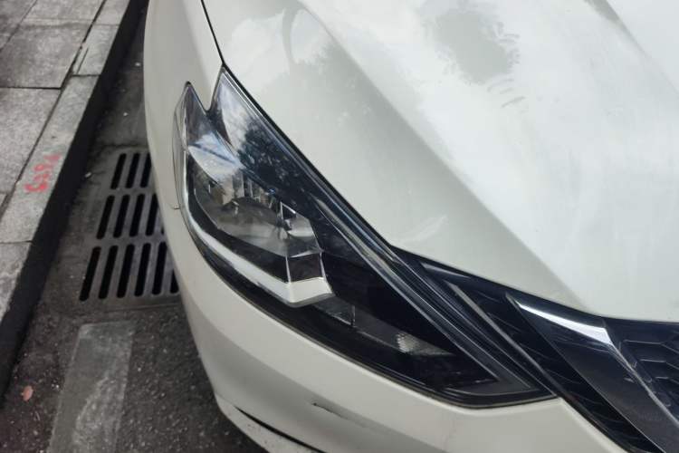 Used Nissan Sylphy 2022 Classic 1.6XE CVT Comfort Edition Right Front Headlight