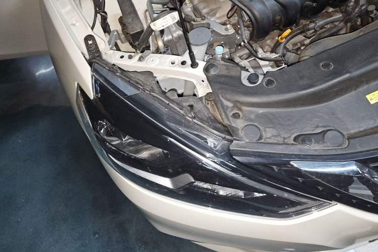Used Nissan Sylphy 2022 Revised Version Classic 1.6XL CVT Luxury Edition Right Front Headlight