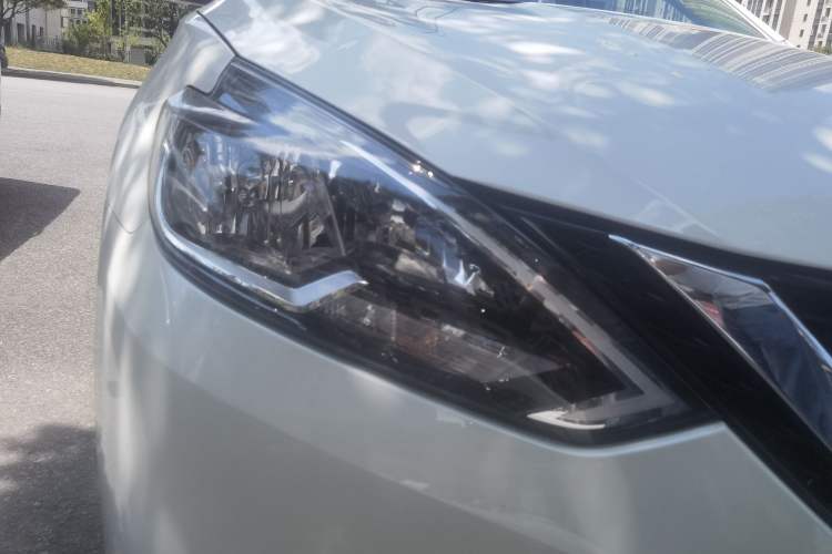 Used Nissan Sylphy 2022 Classic 1.6XL CVT Luxury Edition Right Front Headlight