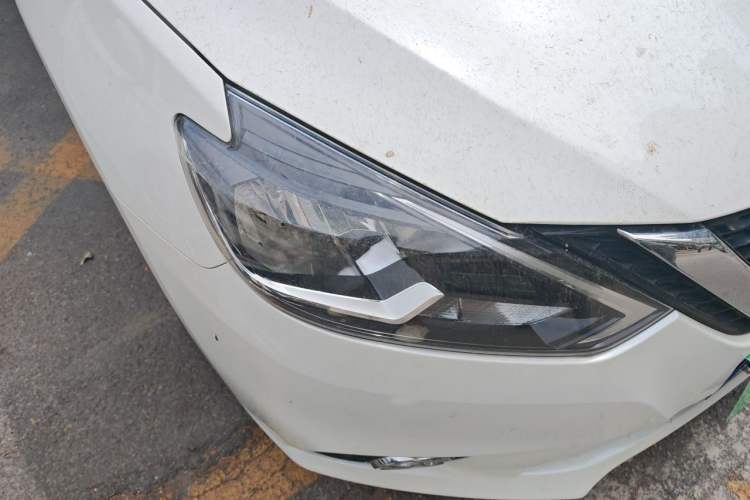 Used Nissan Sylphy 2022 Revised Version Classic 1.6XL CVT Luxury Edition Right Front Headlight