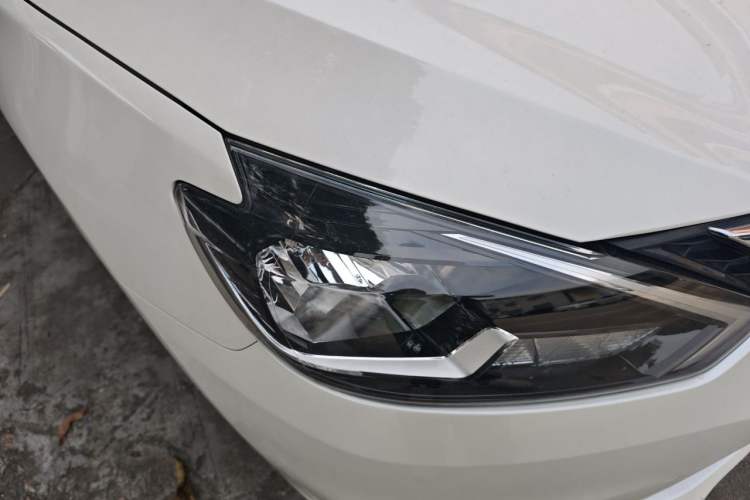 Used Nissan Sylphy 2022 Classic 1.6XL CVT Luxury Edition Right Front Headlight