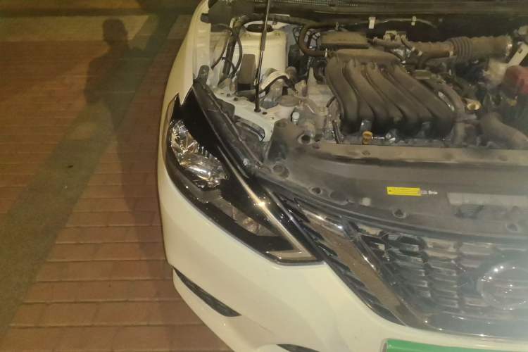 Used Nissan Sylphy 2022 Revised Version Classic 1.6XL CVT Luxury Edition Right Front Headlight