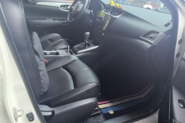 Used Nissan Sylphy 2022 Classic 1.6XE CVT Comfort Edition Right Front Seat