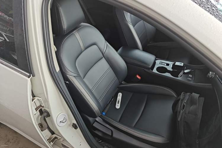 Used Nissan Sylphy 2022 Electric-Drive e-POWER Super Connect PLUS Right Front Seat
