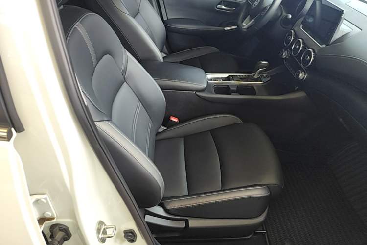Used Nissan Sylphy 2022 1.6L XL CVT Smart Enjoyment Version Right Front Seat