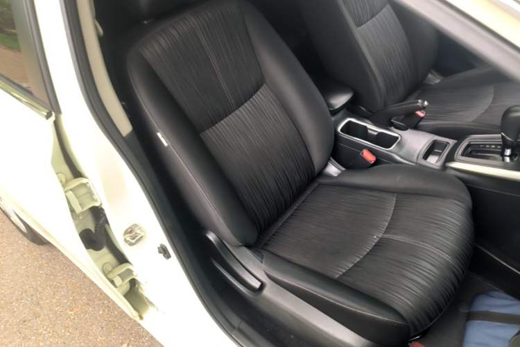 Used Nissan Sylphy 2022 Classic 1.6XE CVT Comfort Edition Right Front Seat