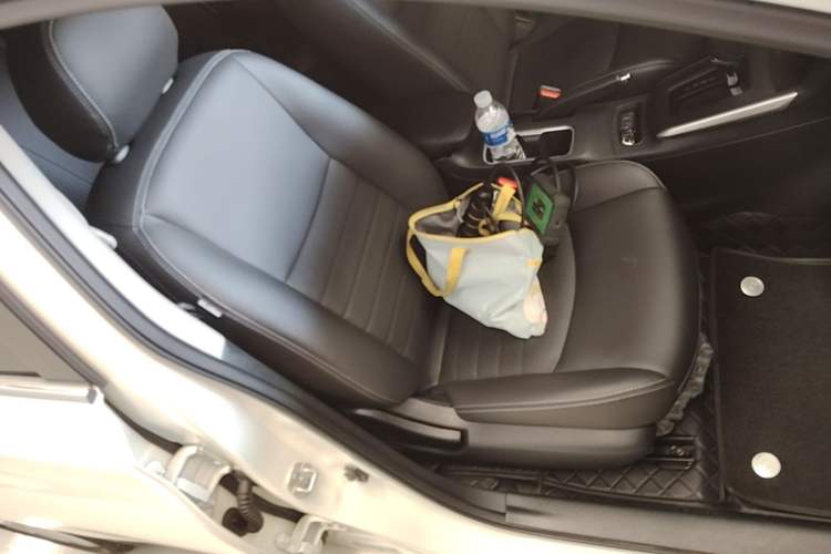 Used Nissan Sylphy 2022 Classic 1.6XE CVT Comfort Edition Right Front Seat