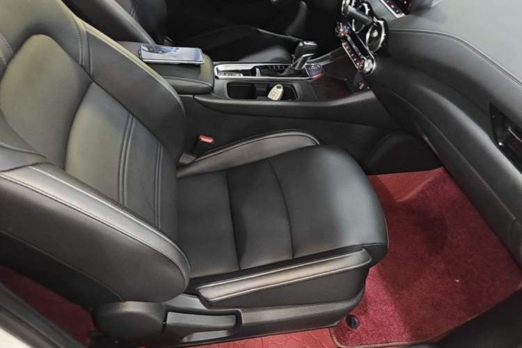 Used Nissan Sylphy 2022 1.6L XL CVT Enjoyment Edition Right Front Seat