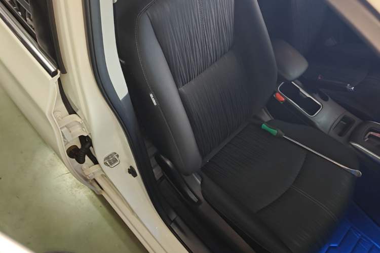 Used Nissan Sylphy 2022 Classic 1.6XE CVT Comfort Edition Right Front Seat
