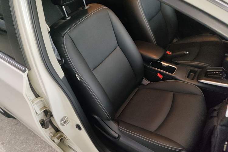 Used Nissan Sylphy 2022 Classic 1.6XE CVT Comfort Edition Right Front Seat