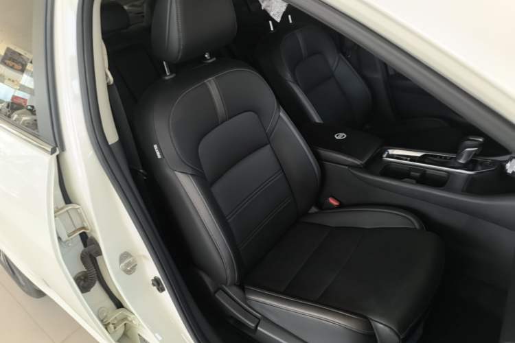 Used Nissan Sylphy 2022 1.6L XL CVT Enjoyment Edition Right Front Seat