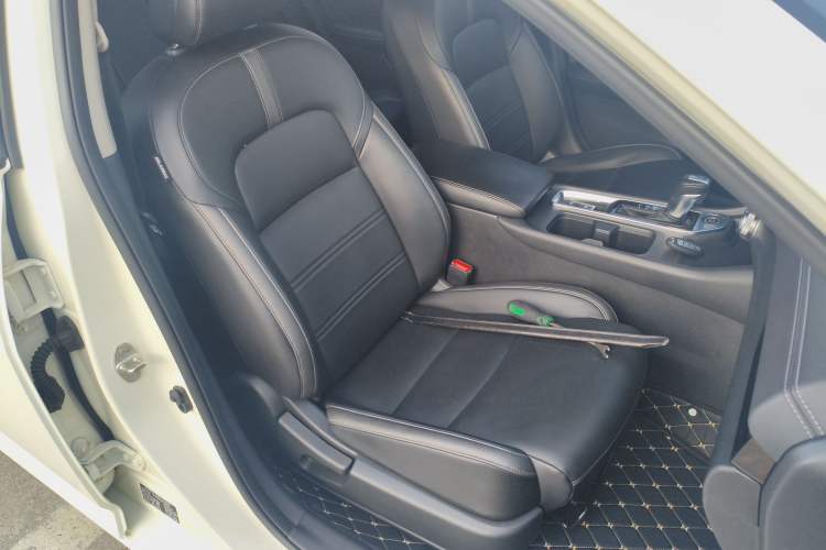 Used Nissan Sylphy 2022 1.6L XL CVT Enjoyment Edition Right Front Seat