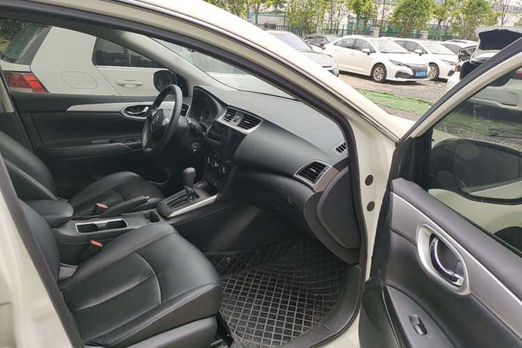 Used Nissan Sylphy 2022 Classic 1.6XE CVT Comfort Edition Right Front Seat