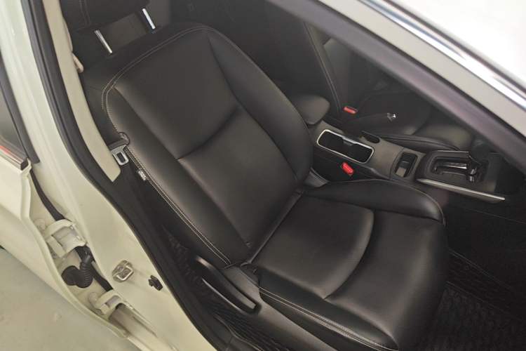Used Nissan Sylphy 2022 Classic 1.6XE CVT Comfort Edition Right Front Seat