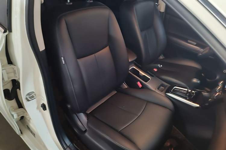 Used Nissan Sylphy 2022 Classic 1.6XL CVT Luxury Edition Right Front Seat