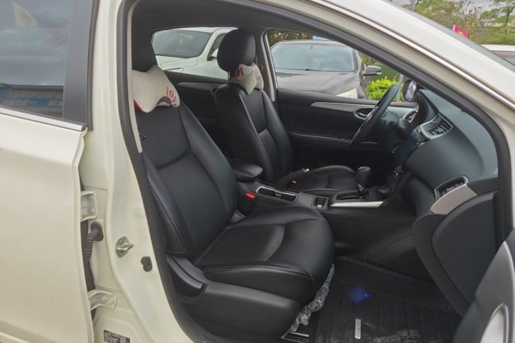 Used Nissan Sylphy 2022 Classic 1.6XE CVT Comfort Edition Right Front Seat