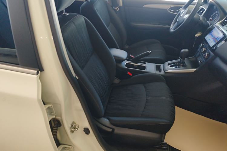 Used Nissan Sylphy 2022 Classic 1.6XE CVT Comfort Edition Right Front Seat