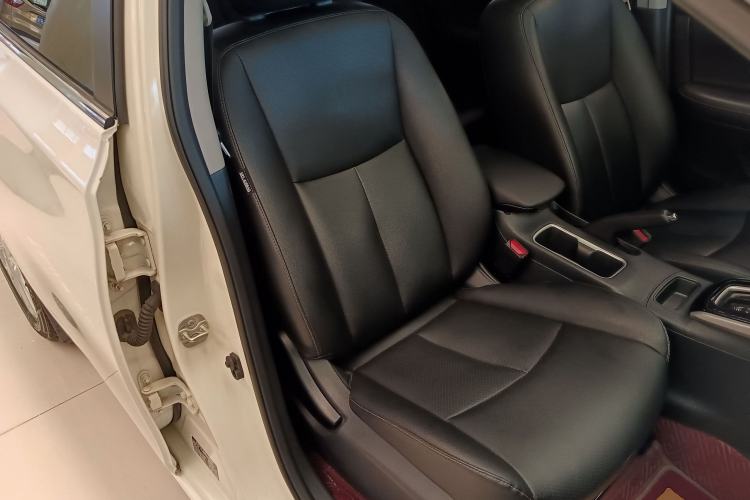 Used Nissan Sylphy 2022 Classic 1.6XL CVT Luxury Edition Right Front Seat