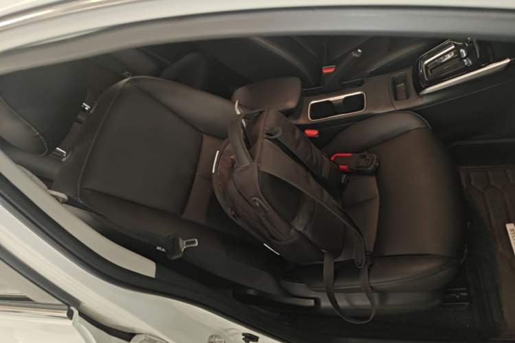 Used Nissan Sylphy 2022 Classic 1.6XL CVT Luxury Edition Right Front Seat