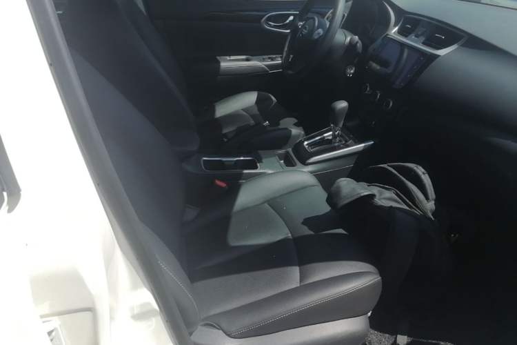 Used Nissan Sylphy 2022 Classic 1.6XL CVT Luxury Edition Right Front Seat