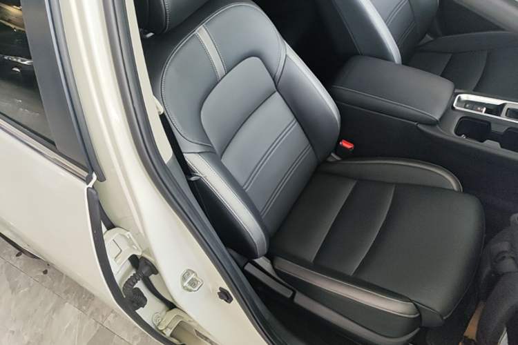 Used Nissan Sylphy 2022 1.6L XL CVT Enjoyment Edition Right Front Seat