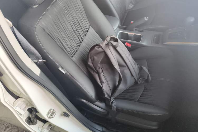 Used Nissan Sylphy 2022 Classic 1.6XE CVT Comfort Edition Right Front Seat