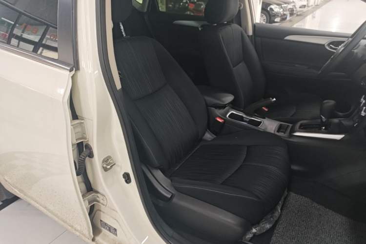 Used Nissan Sylphy 2022 Classic 1.6XE CVT Comfort Edition Right Front Seat