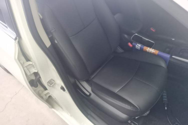 Used Nissan Sylphy 2022 Classic 1.6XE CVT Comfort Edition Right Front Seat