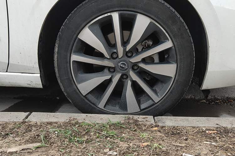 Used Nissan Sylphy 2022 Electric-Drive e-POWER Super Connect PLUS Right Front Wheel Hub