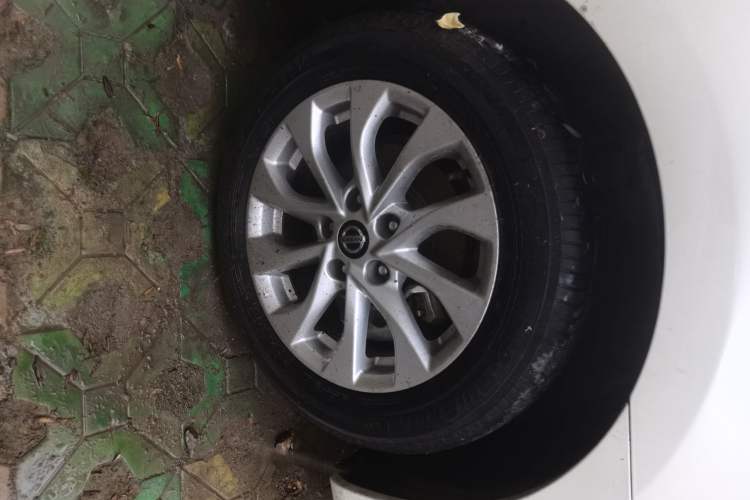 Used Nissan Sylphy 2022 Classic 1.6XL CVT Luxury Edition Right Front Wheel Hub