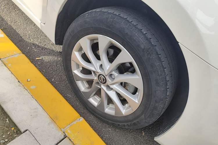 Used Nissan Sylphy 2022 Classic 1.6XE CVT Comfort Edition Right Front Wheel Hub
