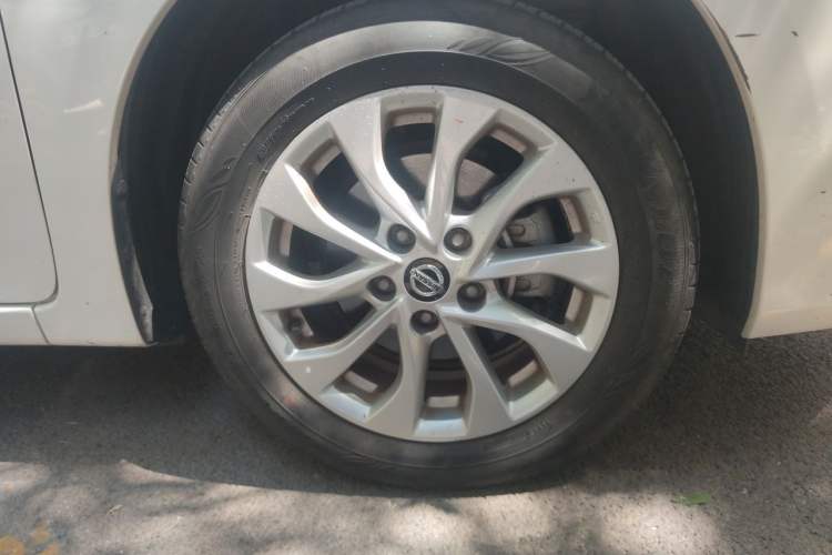 Used Nissan Sylphy 2022 Classic 1.6XL CVT Luxury Edition Right Front Wheel Hub