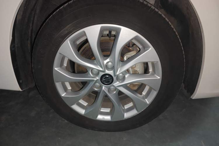 Used Nissan Sylphy 2022 Classic 1.6XL CVT Luxury Edition Right Front Wheel Hub