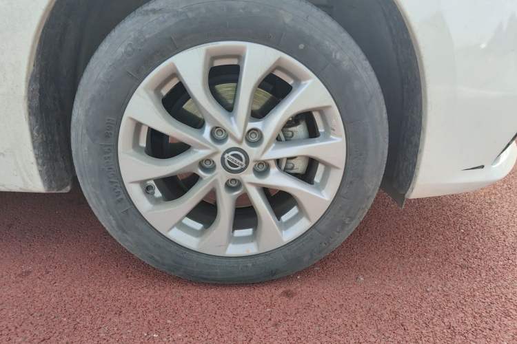 Used Nissan Sylphy 2022 Classic 1.6XE CVT Comfort Edition Right Front Wheel Hub