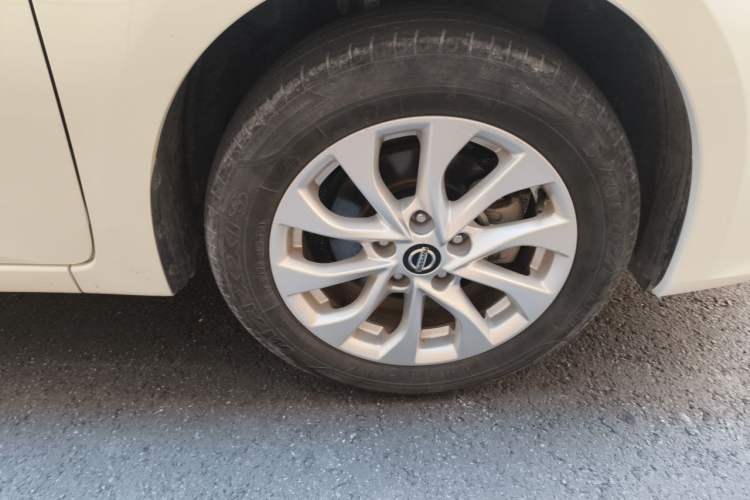 Used Nissan Sylphy 2022 Classic 1.6XL CVT Luxury Edition Right Front Wheel Hub