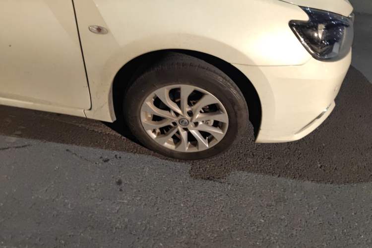 Used Nissan Sylphy 2022 Classic 1.6XE CVT Comfort Edition Right Front Wheel Hub