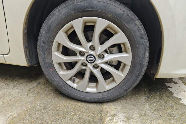 Used Nissan Sylphy 2022 Classic 1.6XL CVT Luxury Edition Right Front Wheel Hub